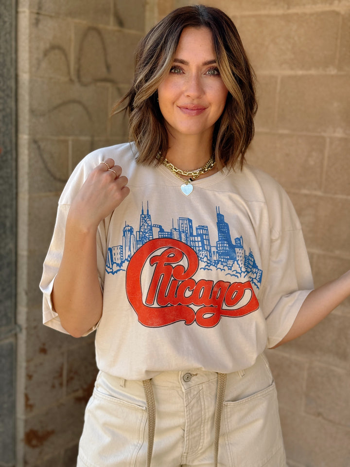Daydreamer | Chicago Skyline Oversized Jersey - Dirty White