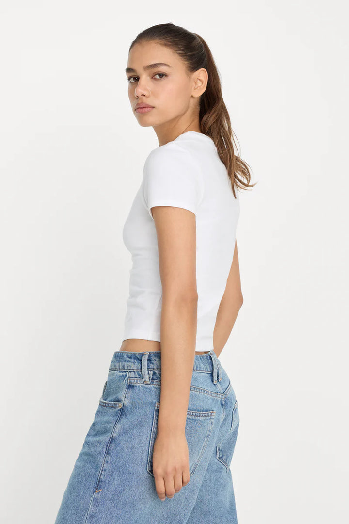 Good American | Super Stretch Baby Tee - White