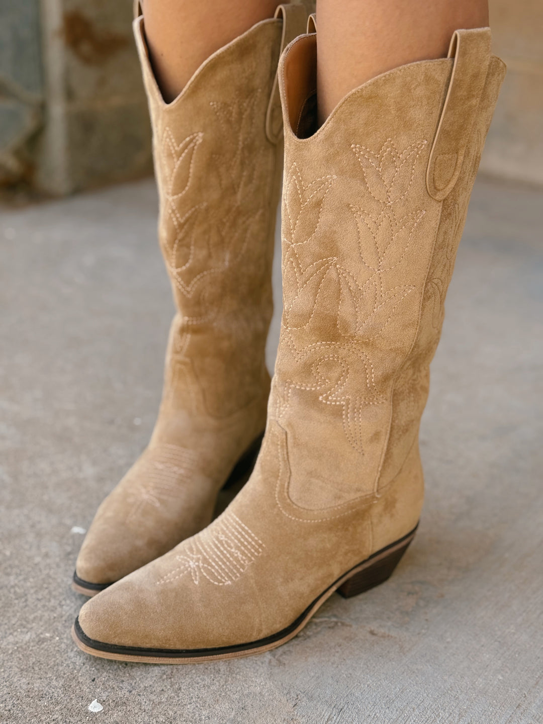 The Emmylou | Tan