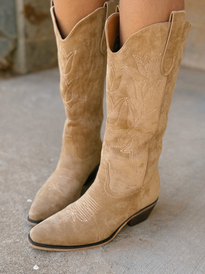 The Emmylou | Tan