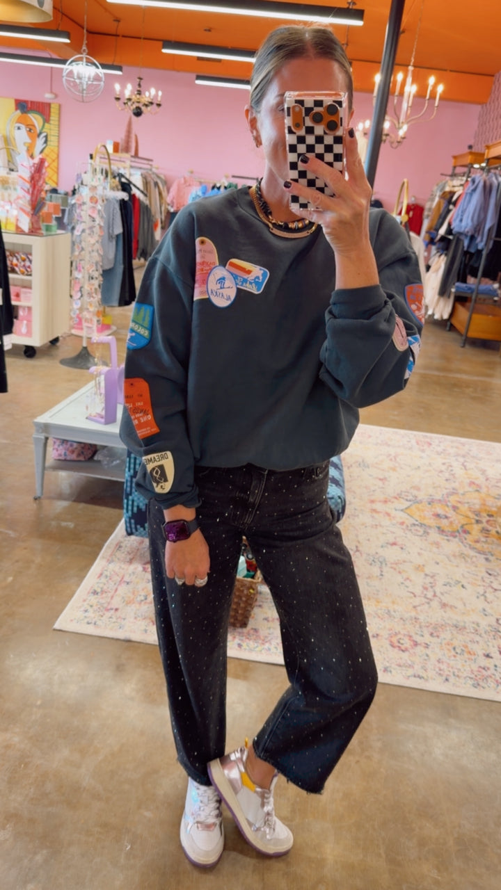 Daydreamer | Ski Patch & Pass Collector Oversized Crew - Washed Black