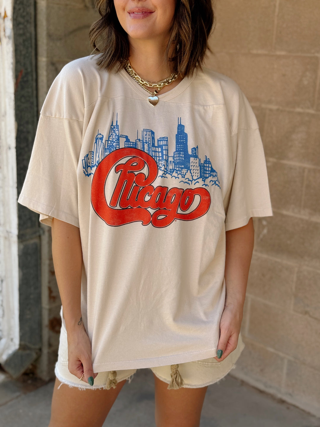 Daydreamer | Chicago Skyline Oversized Jersey - Dirty White