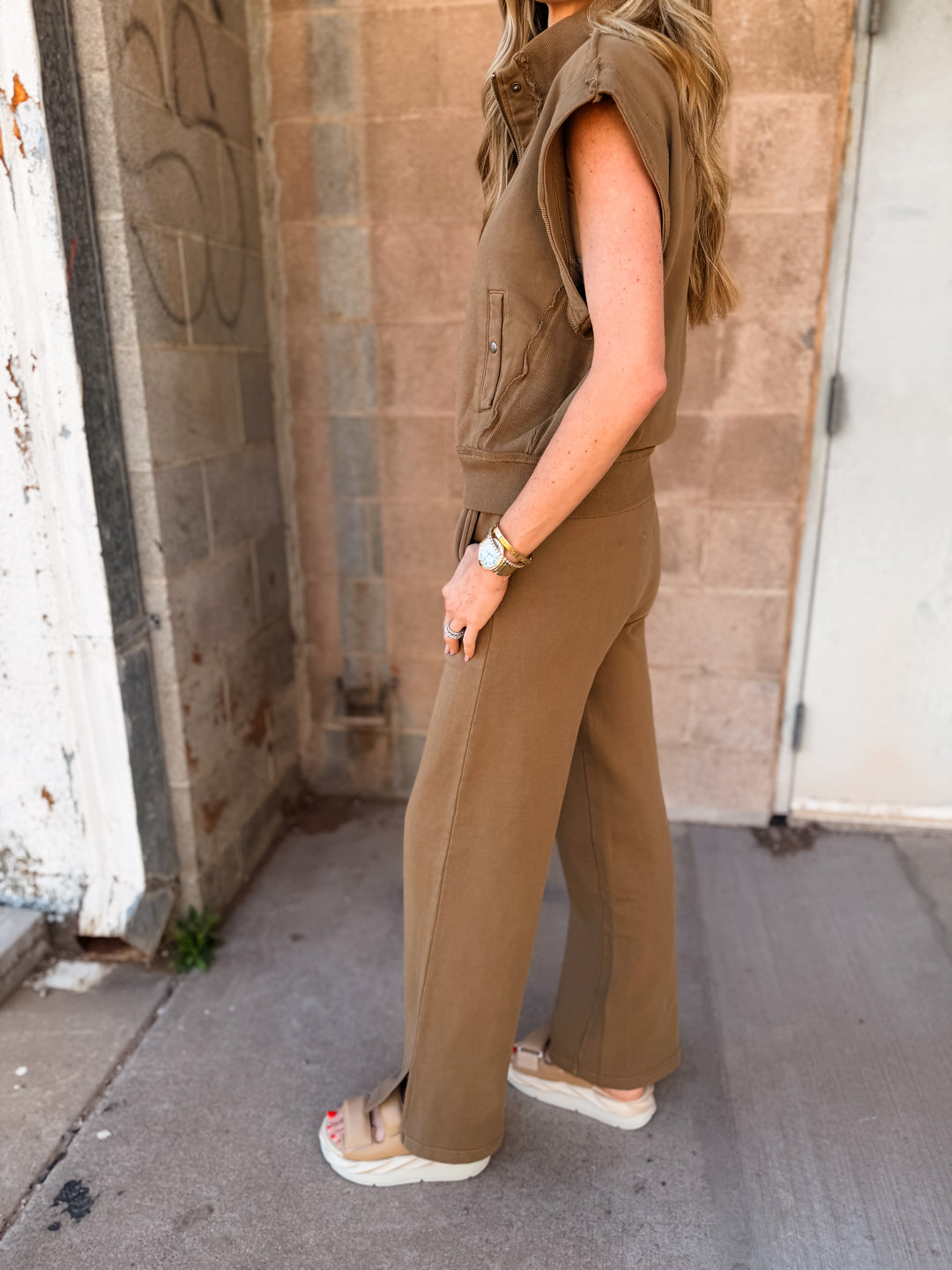 Elan | Short Sleeve Vest Top - Brown