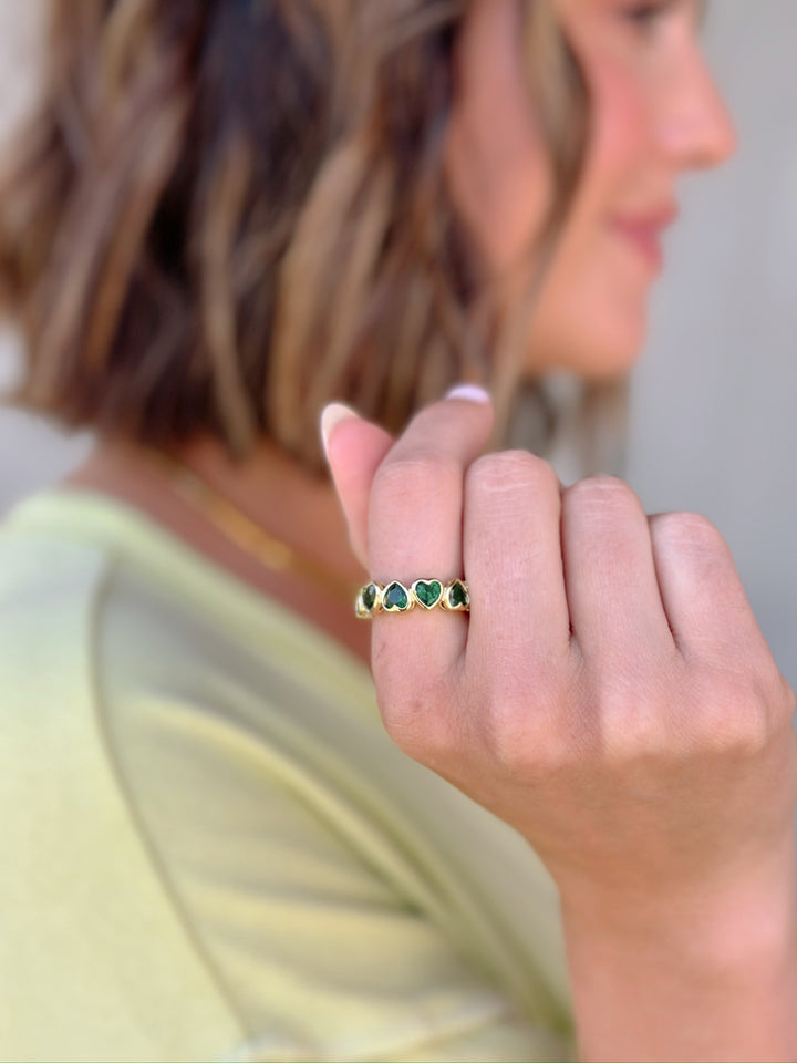 Bezel Heart Ring | Emerald