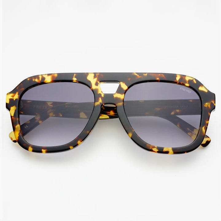 Voyager Oversized Aviator Sunglasses | Yellow Tortoise