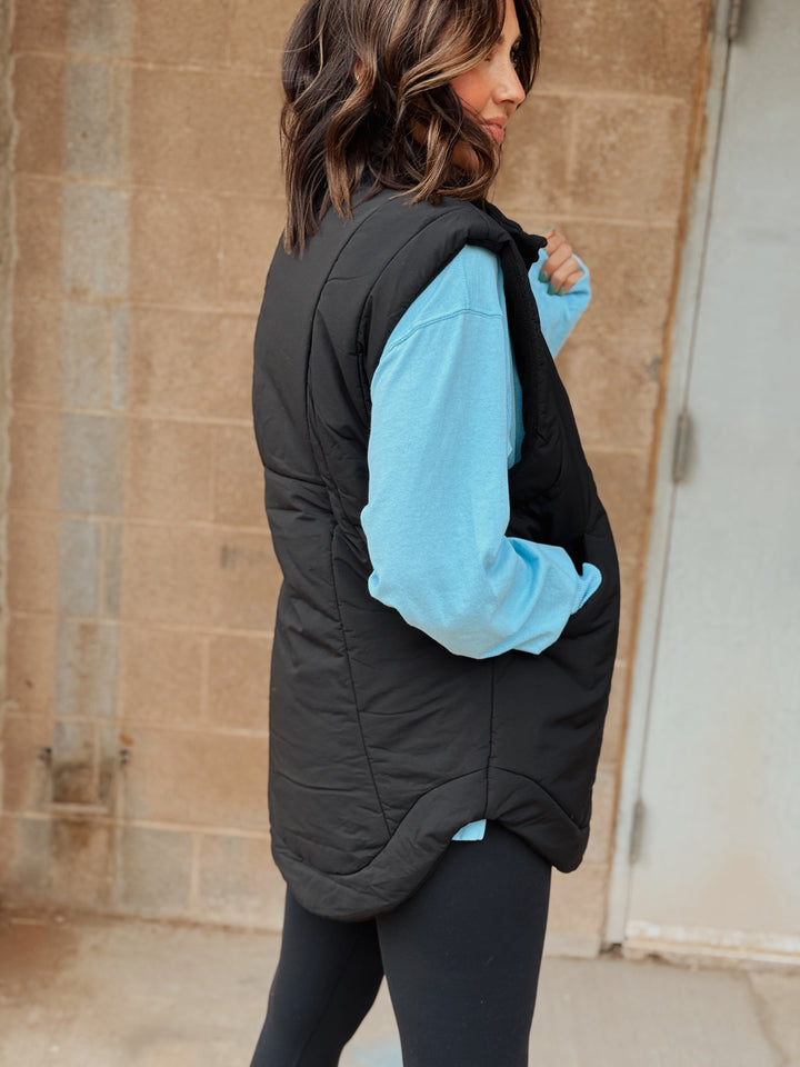 BLACK FRIDAY -Summit Curve Longline Puffer Vest - Black