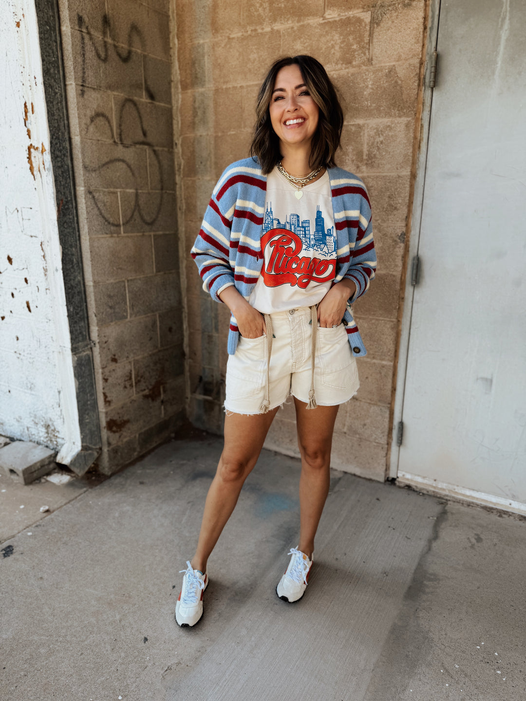 Daydreamer | Chicago Skyline Oversized Jersey - Dirty White