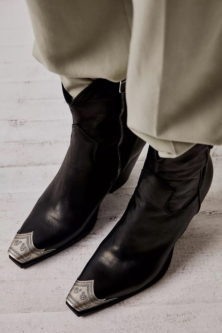 Free People | Brayden Western Boot - Black