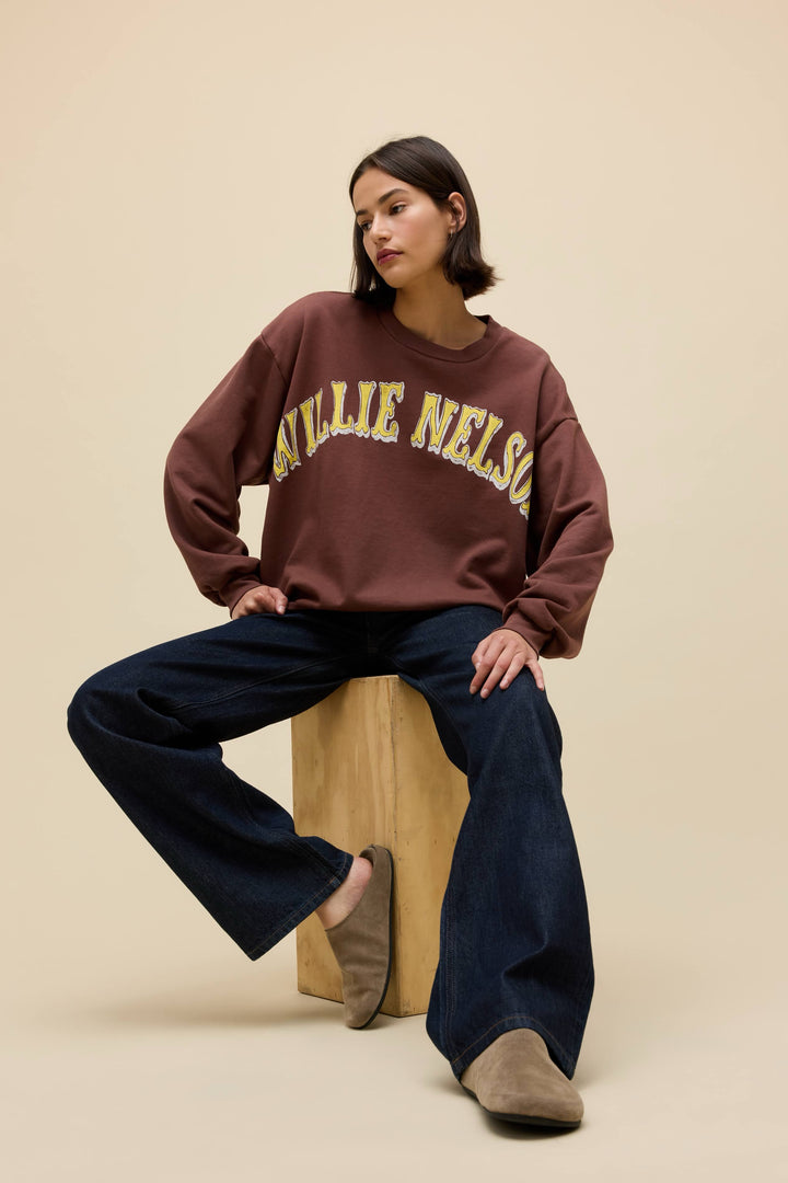 Daydreamer | Willie Nelson in Austin Oversized Crew Sweatshirt - Nutmeg
