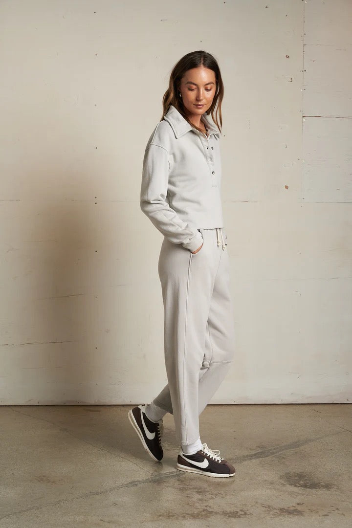 Perfect White Tee | Vinny Fleece Collared Sweatshirt - Silver