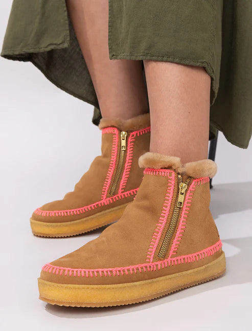 Laidback London | Setsu Crochet Crepe - Neon Pink