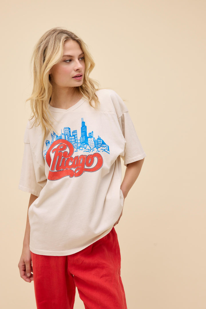Daydreamer | Chicago Skyline Oversized Jersey - Dirty White