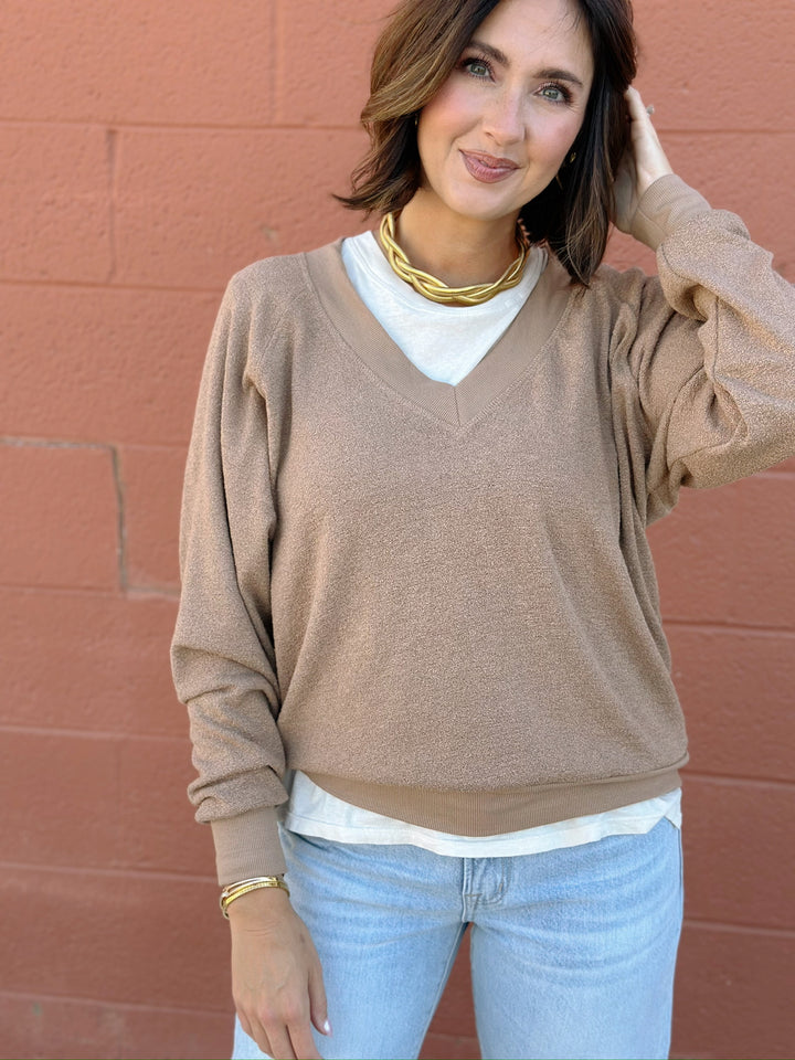 Perfect White Tee | O'Connor V-Neck Sweatshirt - Walnut