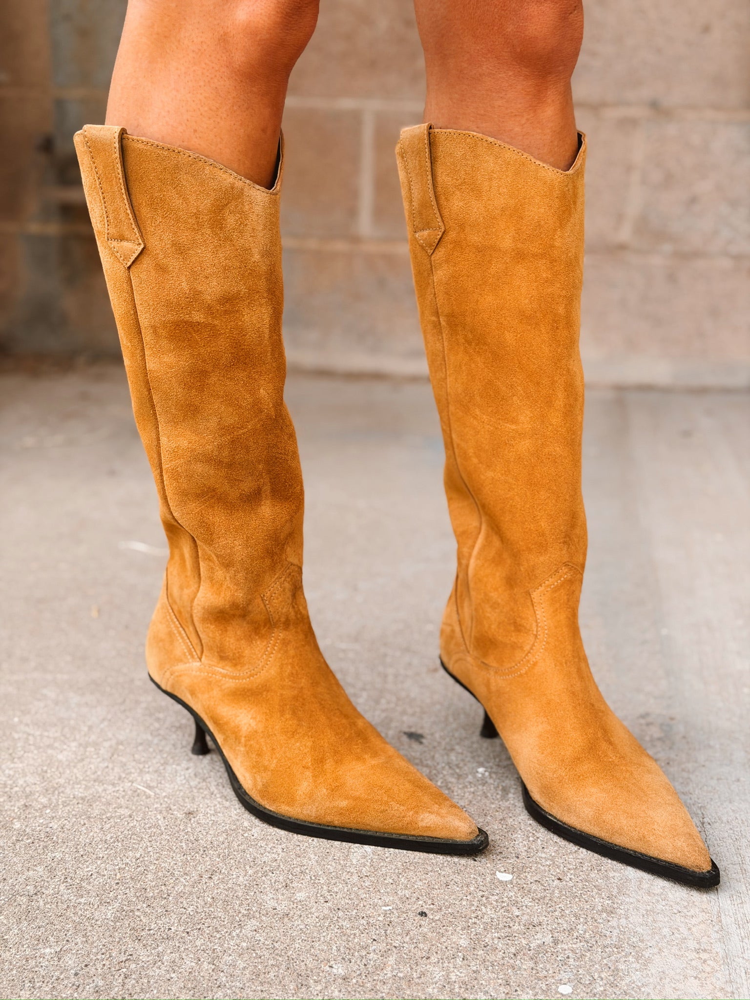 Free People | Daisy Slouch Kitten Heel - Tan Suede